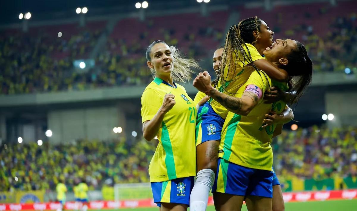 Copa do Mundo Feminina 2027 terá mais de 6 mil voluntários e inglês está entre os requisitos